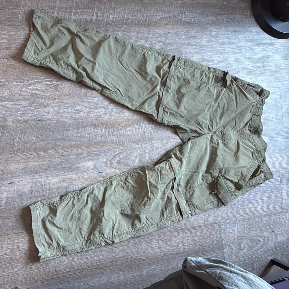 Green cargos. Transforms to shorts
